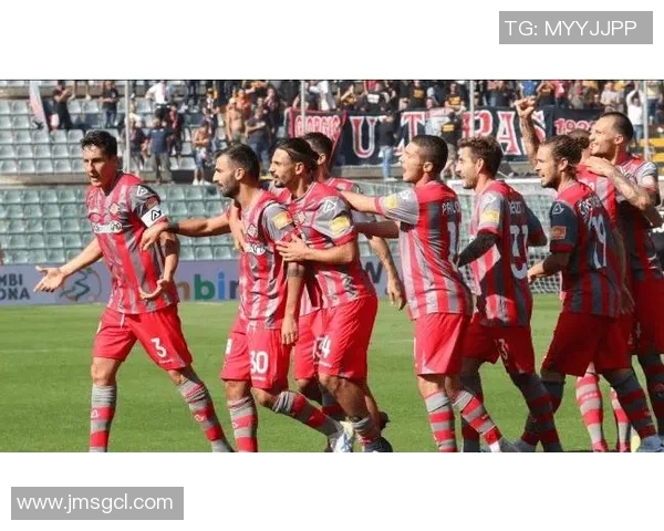 维冈竞技与诺维奇的激烈对决谁能在这场较量中笑到最后