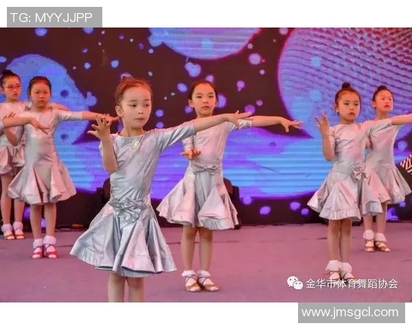 美国与新西兰篮球对决中的舞蹈魅力与文化碰撞 美国与新西兰篮球对决中的舞蹈魅力与文化碰撞