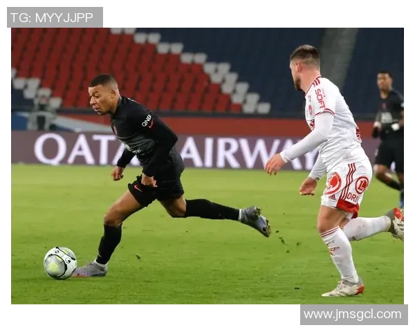 兰斯与布雷斯特比赛结果揭晓精彩瞬间回顾与分析