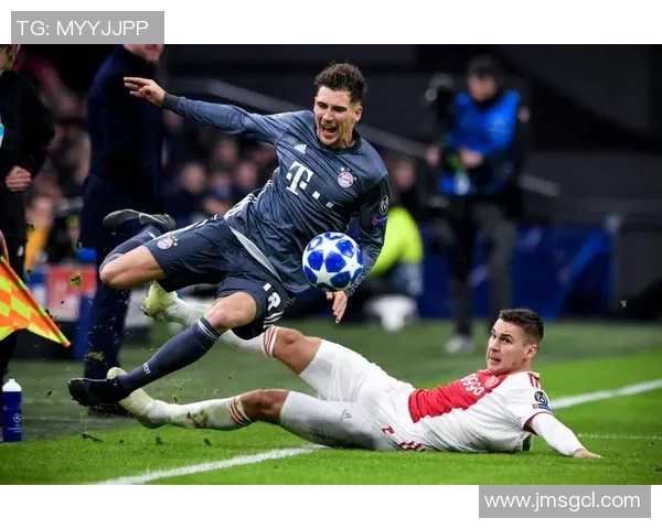 阿贾克斯与拜仁激战正酣谁能在欧冠赛场上笑到最后