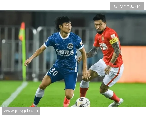 武汉足球队以96分领跑精英赛积分榜展现强劲实力和夺冠希望