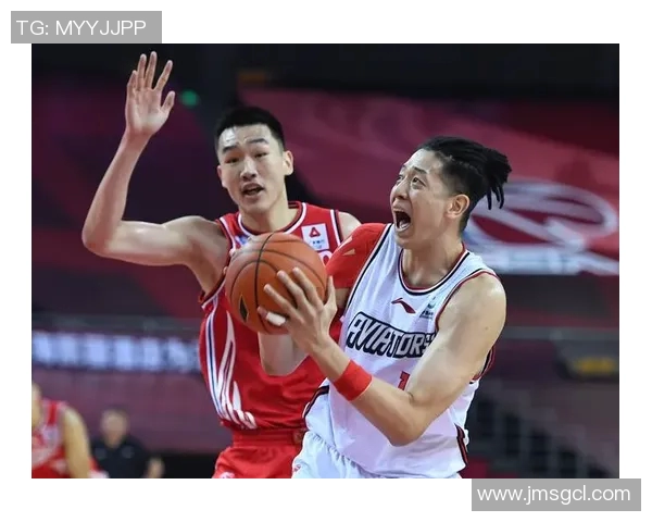 沈梓捷的篮球之路:从青涩少年到CBA明星的成长历程与奋斗故事