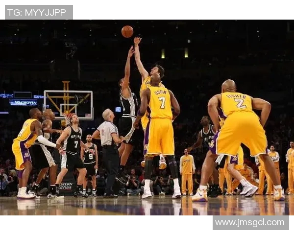 湖人与马刺季后赛对决历史回顾及战绩分析 湖人与马刺季后赛对决历史回顾及战绩分析